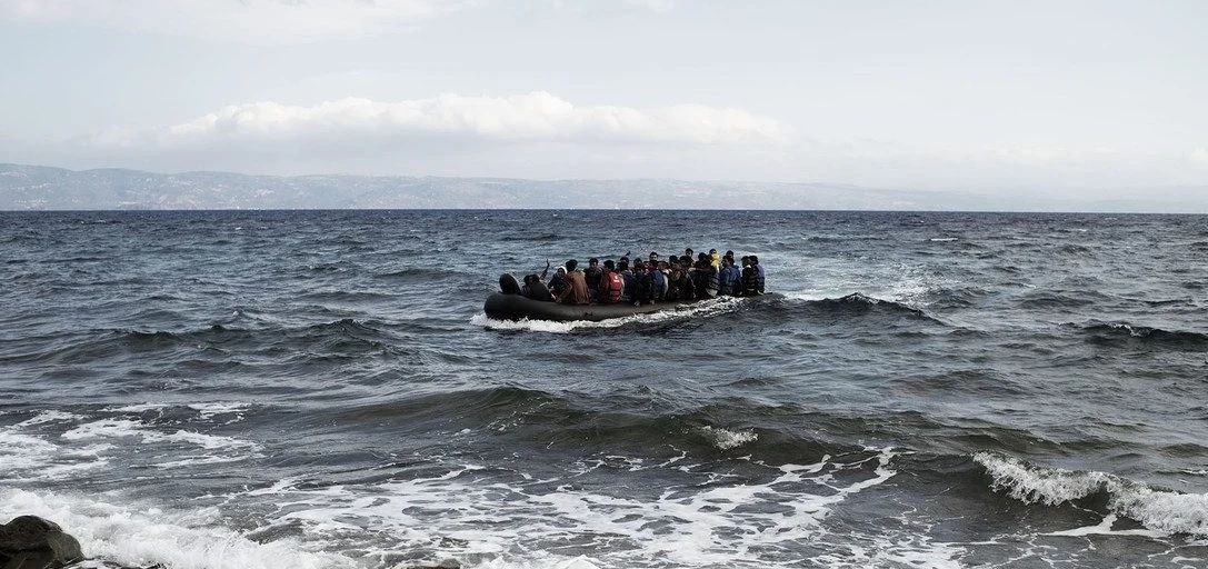 Tragedia en el Caribe: Cuatro migrantes fallecidos y dos desaparecidos tras naufragio hacia Panamá