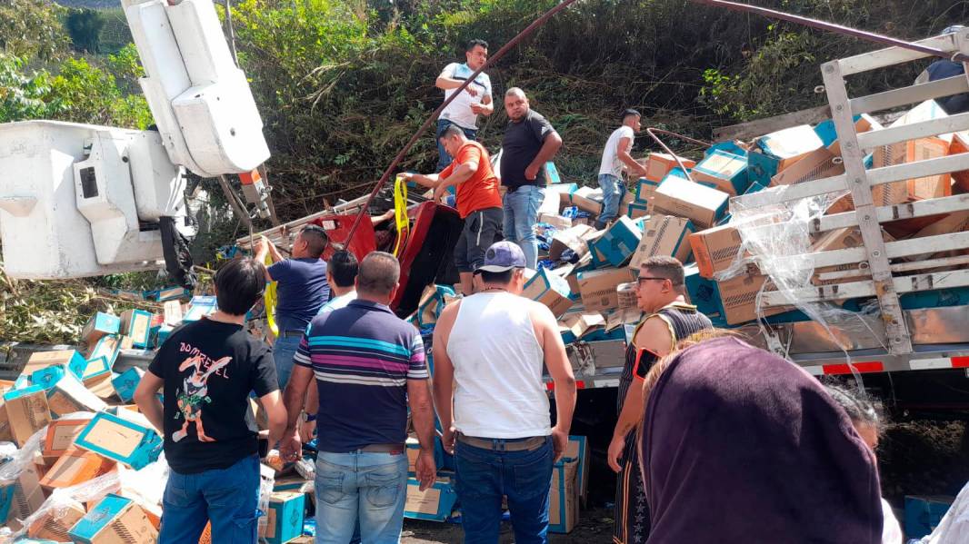 Conductor santandereano falleció tras accidente en Quindío