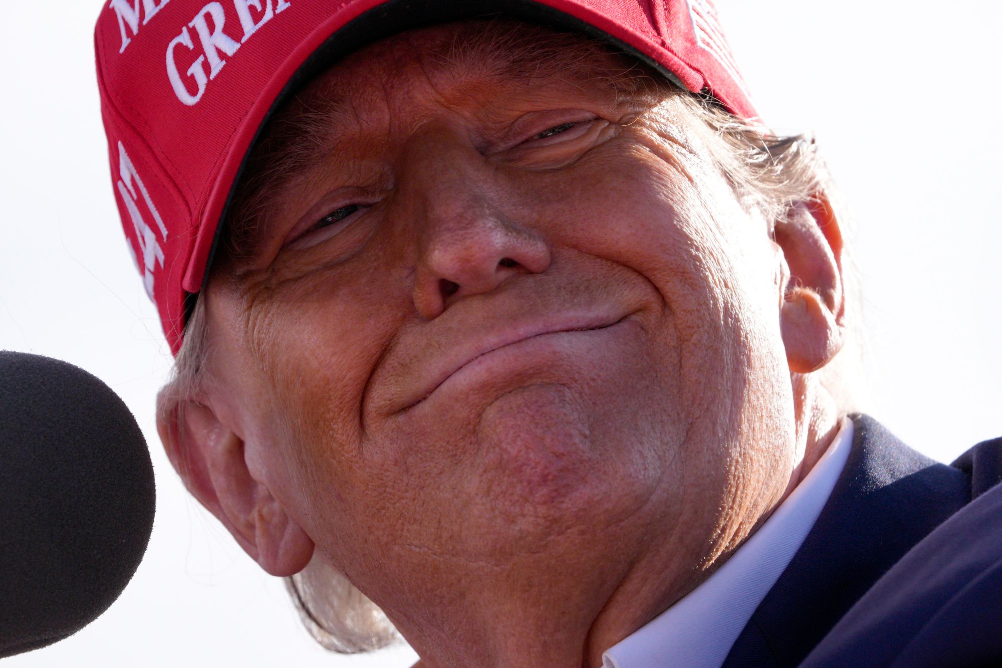 Trump reaviva polarización: Propone aranceles y medidas autoritarias