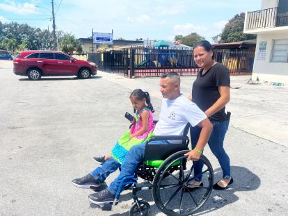 Así fue como un hombre en silla de ruedas logró pasar El Darien para llegar de ilegal a EE.UU.