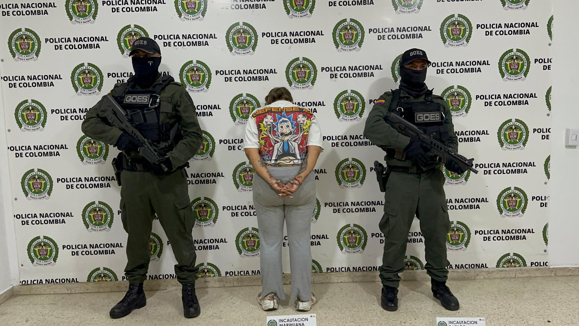 Mujer fue capturada recibiendo millonaria narco encomienda