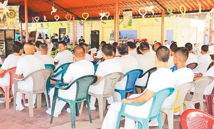 La resocialización y reinserción son las alternativas de otras cárceles en el salvador