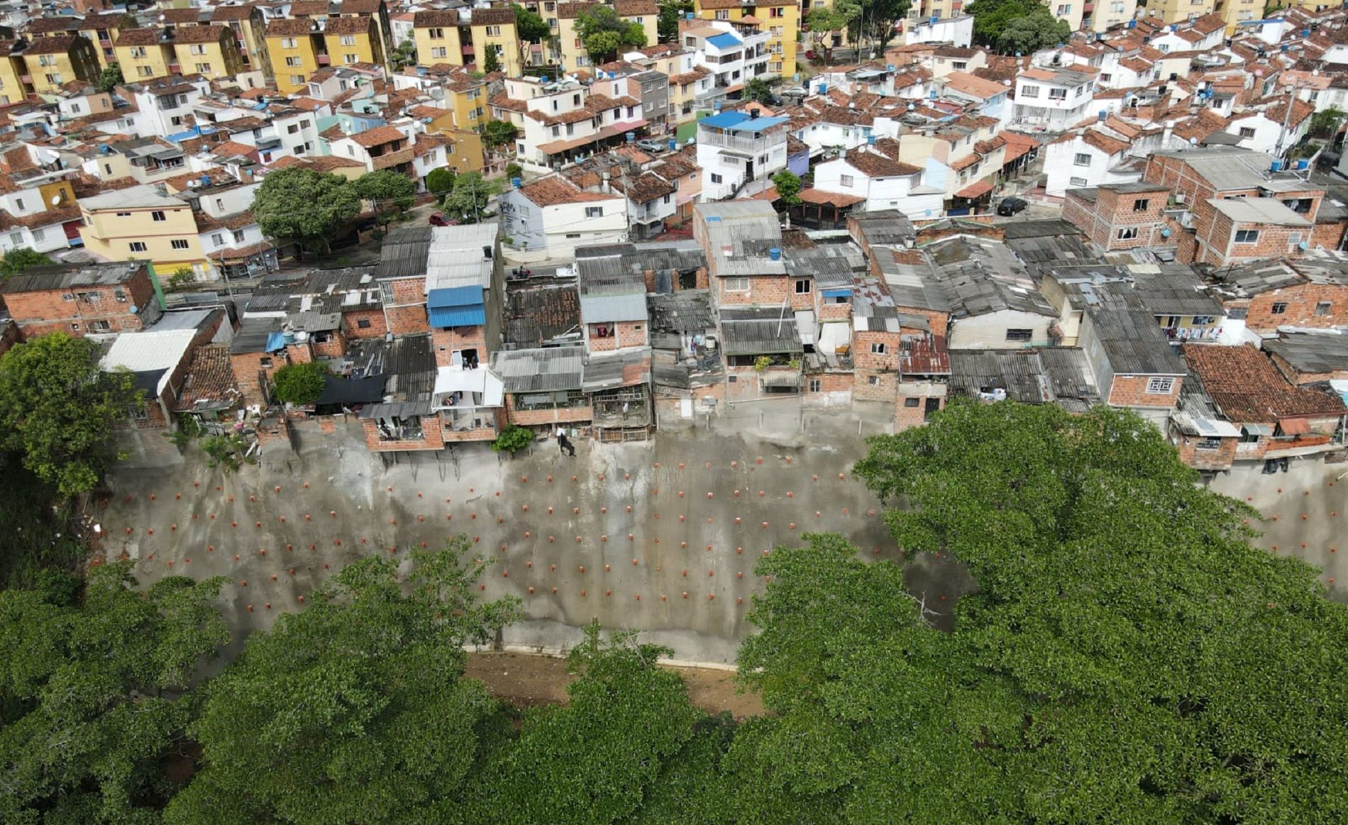 Protección para 12.000 familias de Bucaramanga con estabilización de suelos