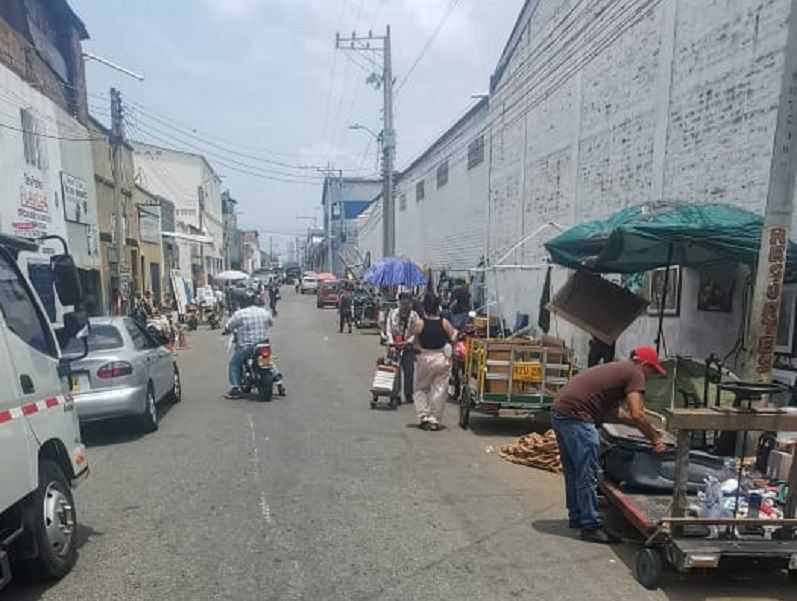 Operativos constantes en el ‘Mercado de las Pulgas’