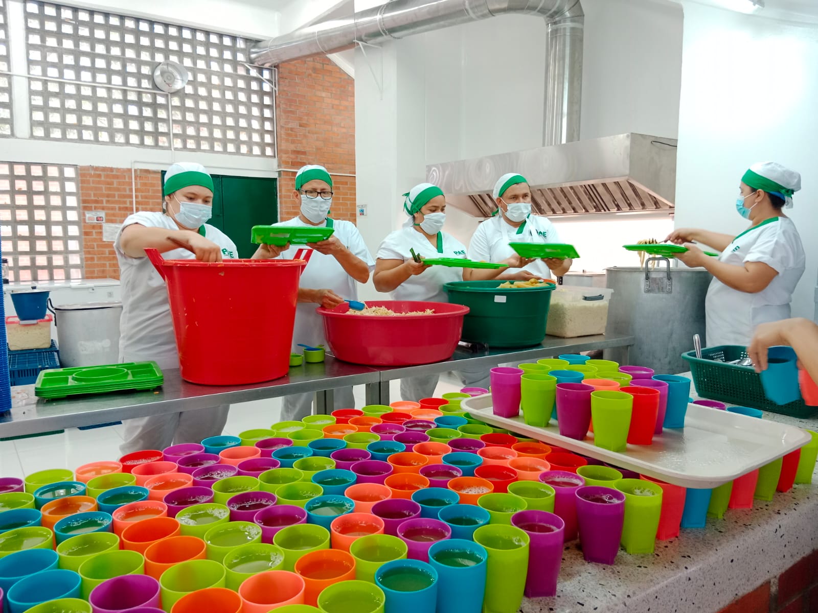 Bucaramanga revisa avance del programa en colegios oficiales