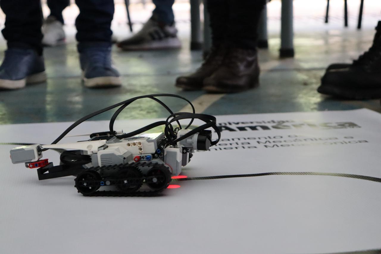 Grupo de estudio que construye el futuro de la tecnología
