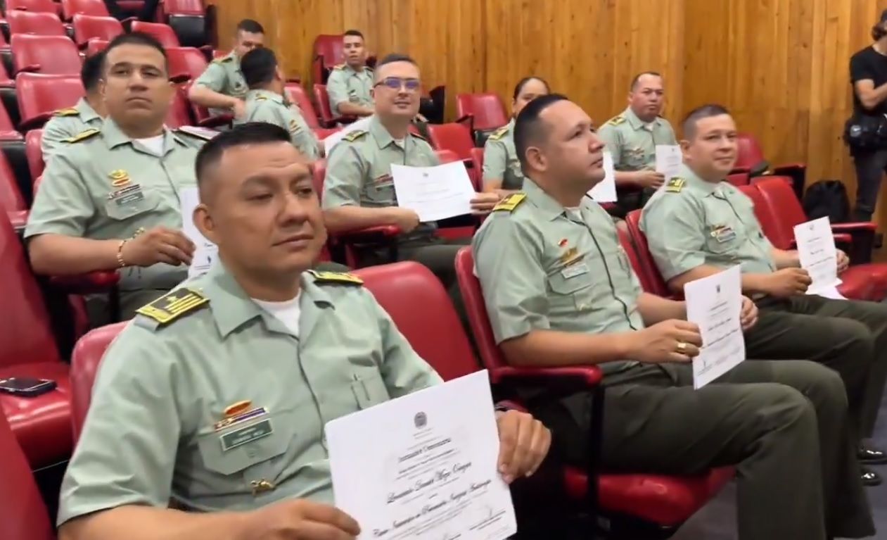 Nuevos instructores en prevención antidrogas para Bucaramanga