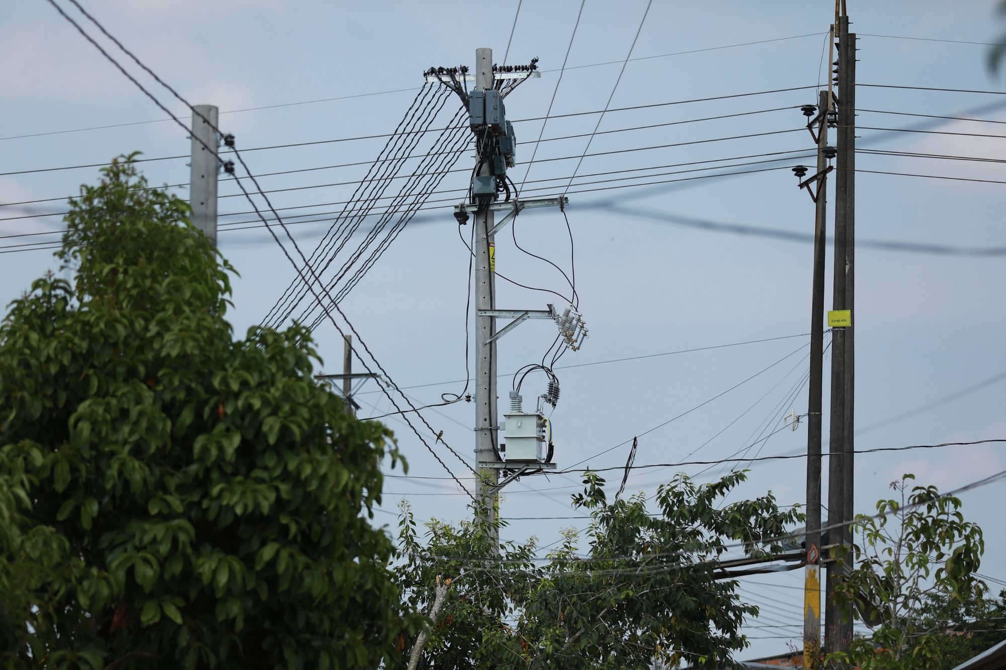 Remodelación de redes eléctricas en Lebrija y Girón este miércoles