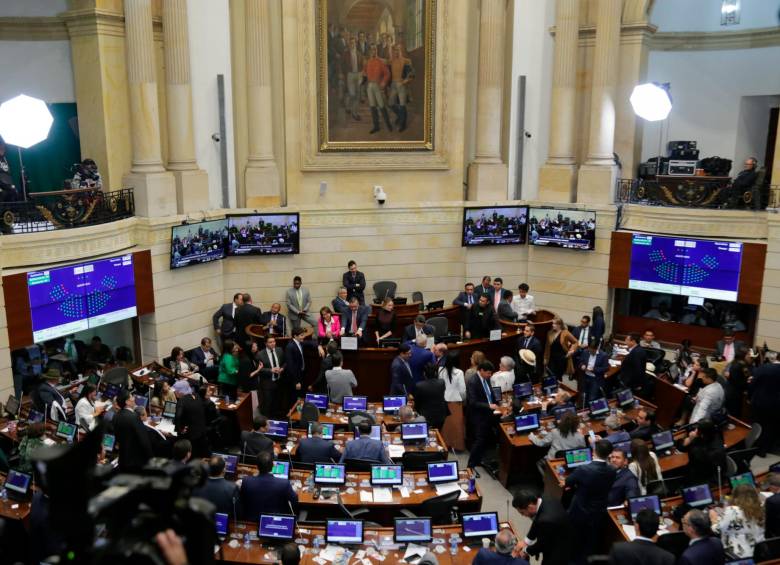 Congresistas antioqueños están sentidos con PETRO