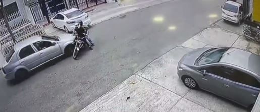 Conductor abandonó a su suerte a motorizados que arrolló en Bucaramanga