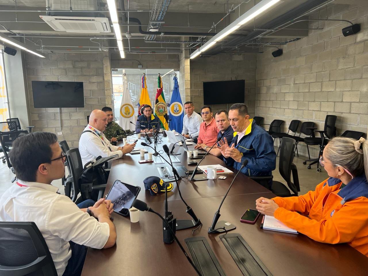 Santander recibe orientaciones para prevenir desastres naturales