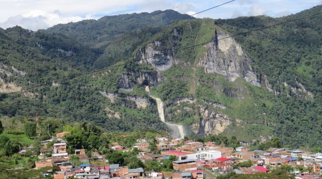 Florián resurge tras emergencia por rotura de gasoducto
