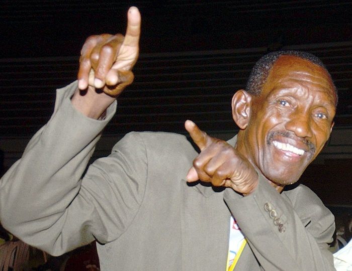 'Kid Pambelé' recibió distinción universitaria por su legado en el deporte