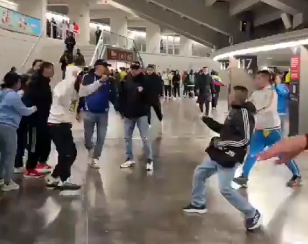 VIDEO. Hinchas colombianos protagonizaron riña en Madrid luego de victoria
