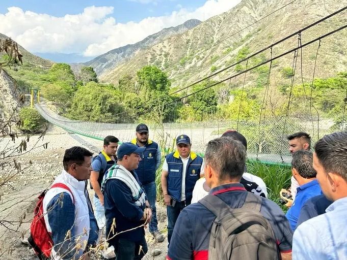 Procuraduría investiga colapso de puente en Santander