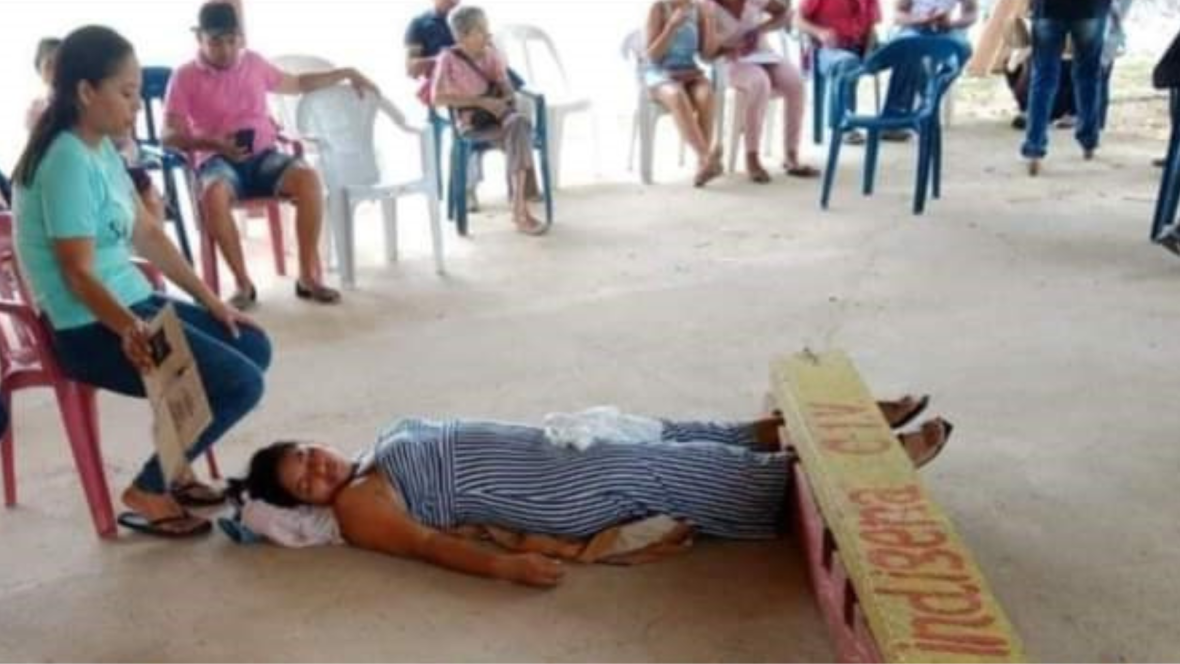 A tesorera se le perdió un dinero y cabildo indígena la castigó