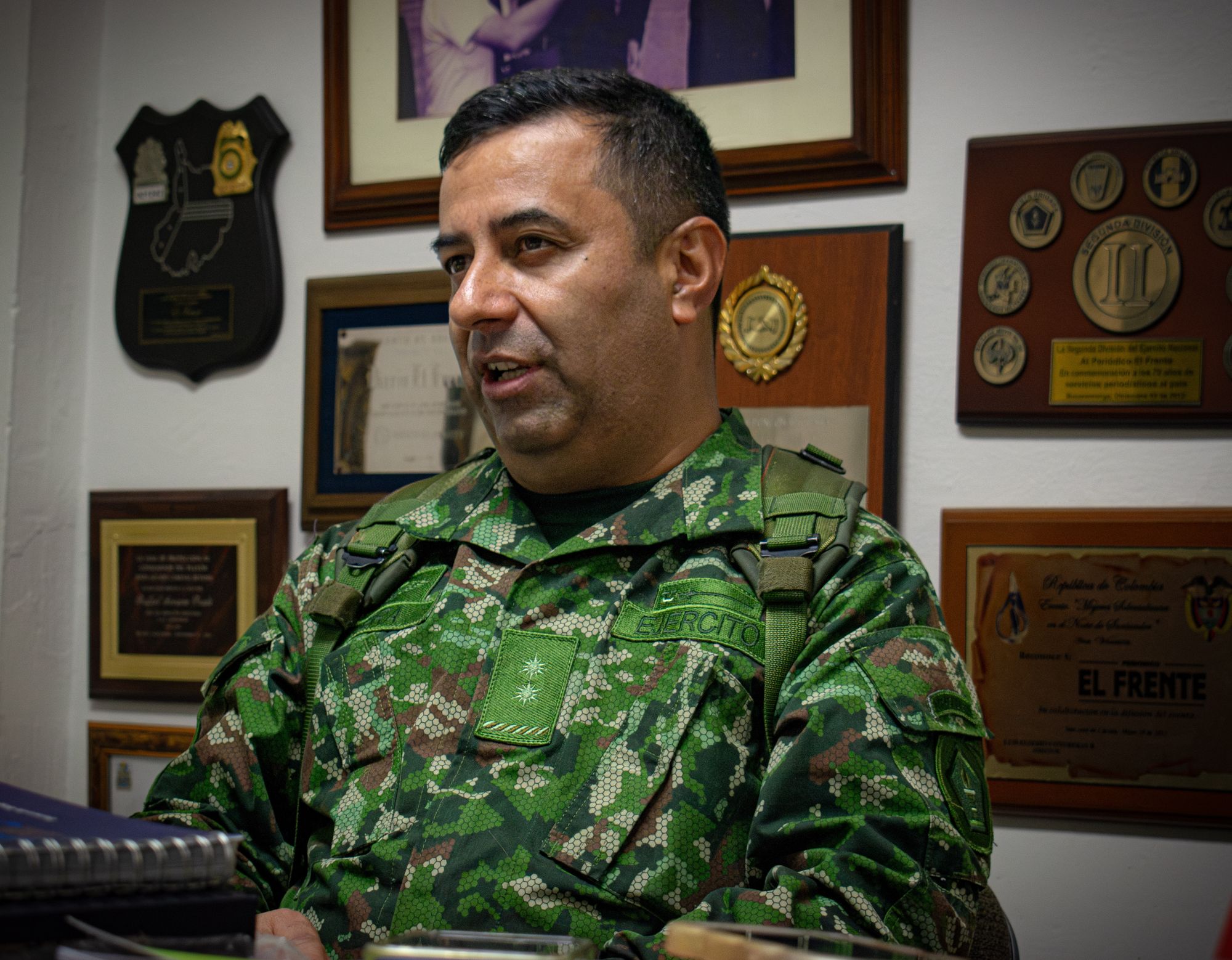 Óscar Eduardo Vera Peláez lidera la Quinta Brigada del Ejército Nacional