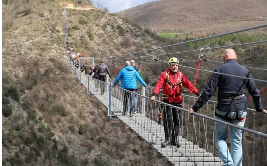 Puente Tibetano de Sellano es el nuevo atractivo de Italia