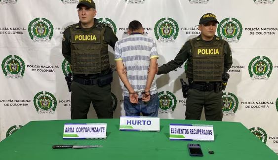 Con tremendo cuchillo intentó asaltar a un taxista en Bucaramanga