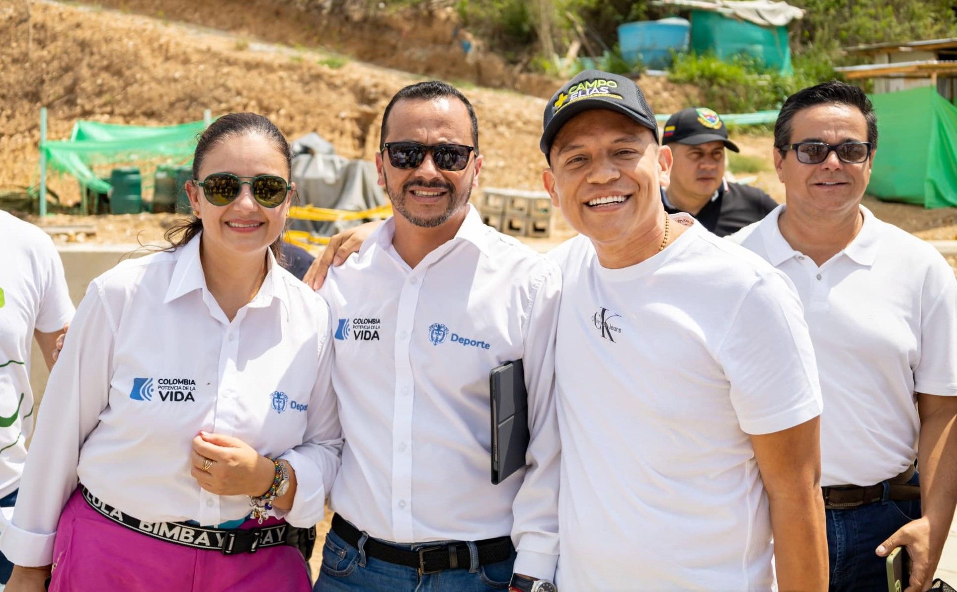 Visita a obras Megacomplejo Deportivo en Girón