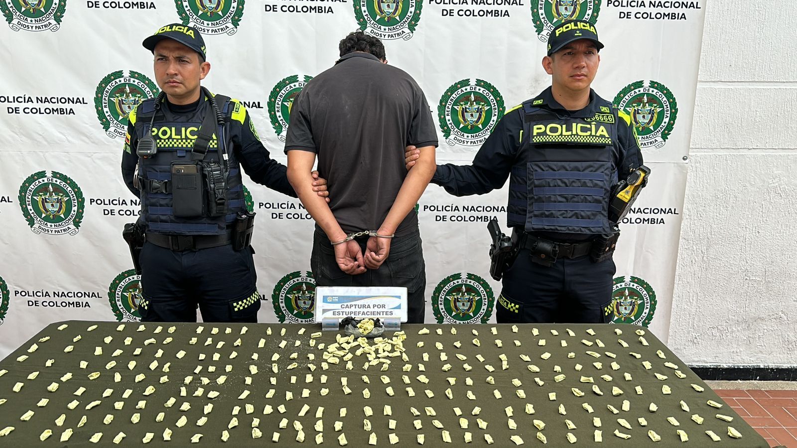 En La Cumbre jovencito tenía tremendo cargamento de alucinógenos