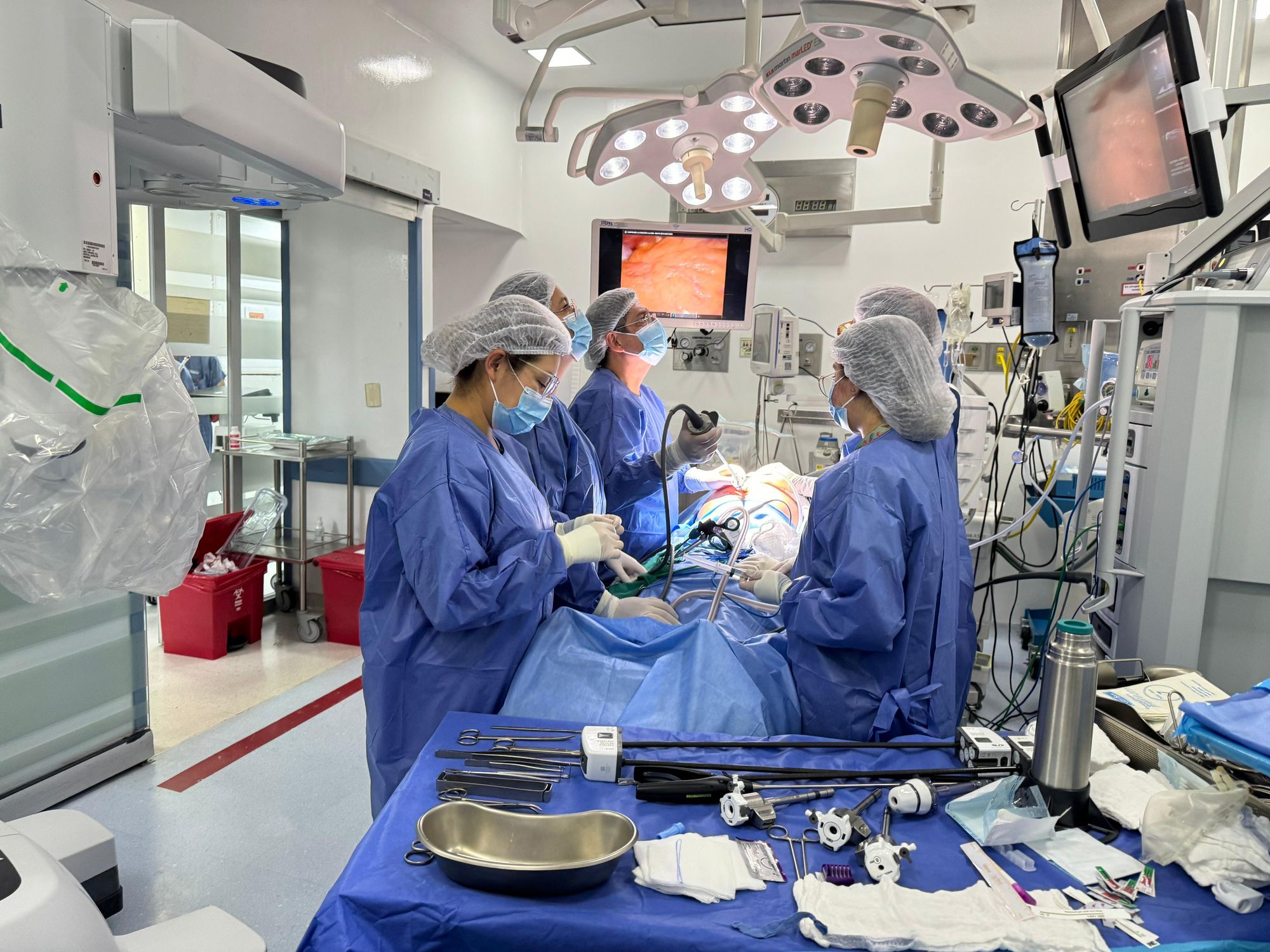 Robot da Vinci llegó a las mil cirugías en el Instituto Nacional de Cancerología