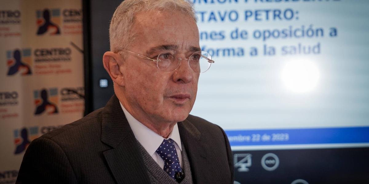 Fiscalía llamó a juicio al expresidente Álvaro Uribe