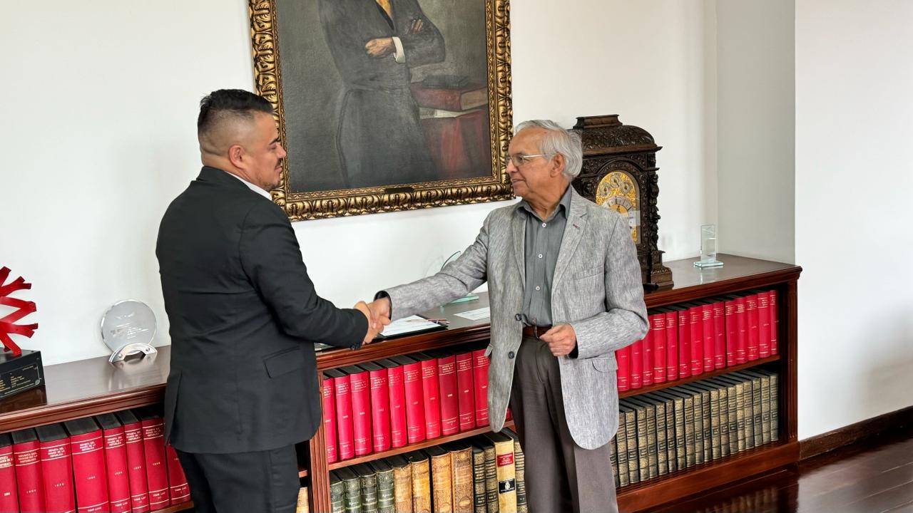 Jairo Bautista toma posesión oficial como director de Presupuesto Público Nacional