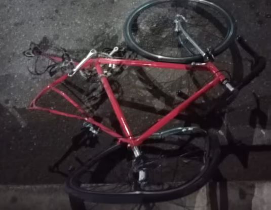 Borracho al volante arrolló a ciclista y se dio a la fuga