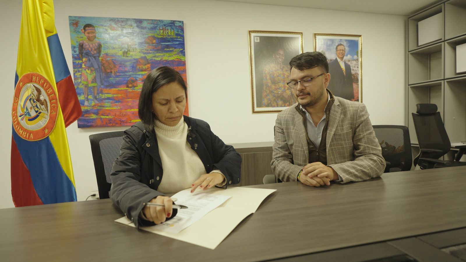 Mega inversión de $300 mil millones para reparación de víctimas en Colombia