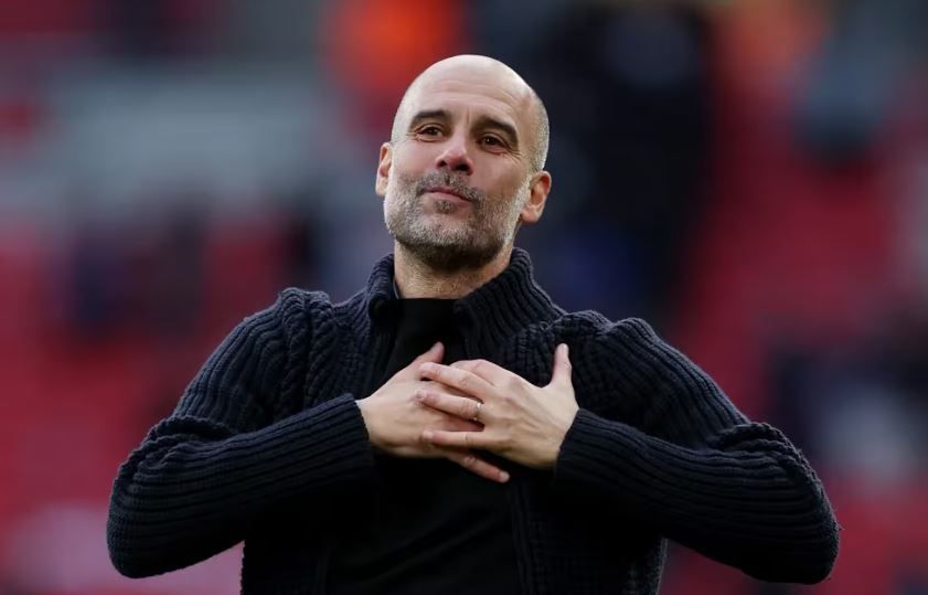 Más enamorado que nunca : Guardiola se queda en Manchester