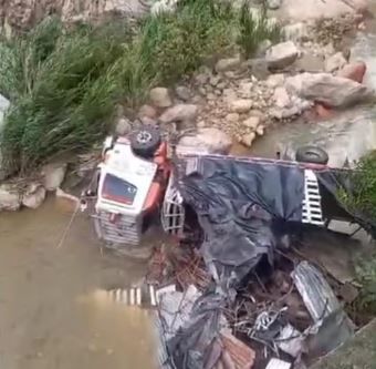 Terrible accidente casi acaba con la vida de dos hermanos