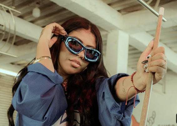 La Toxi Costeña empodera a las mujeres con “La Cachera”