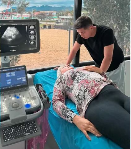 Con todo y ecografía Alina Lozano y Jim Velásquez confirmaron que serán padres