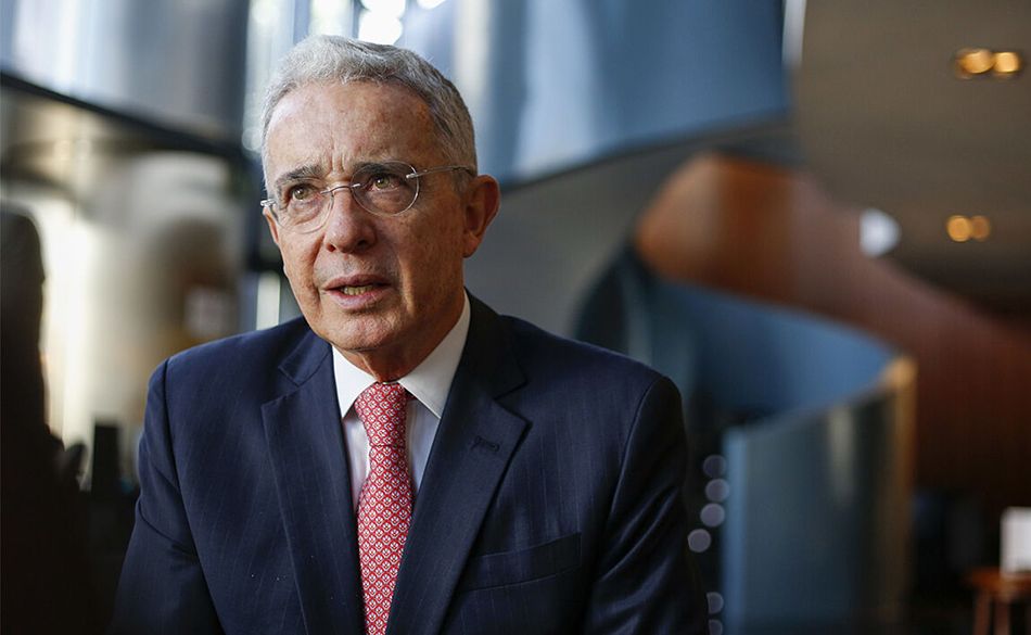 Álvaro Uribe busca cambiar al fiscal que lidera su caso por supuestas irregularidades