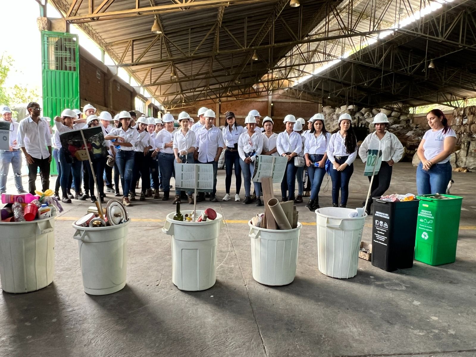 Relleno Sanitario El Carrasco es ejemplo nacional en el manejo de residuos sólidos