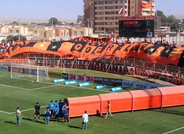 Nueve futbolistas son acusados de violar a una mujer