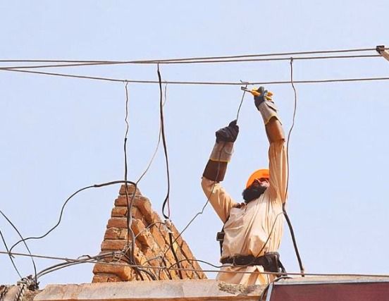 ROBOS de energía eléctrica en zonas rurales de Santander