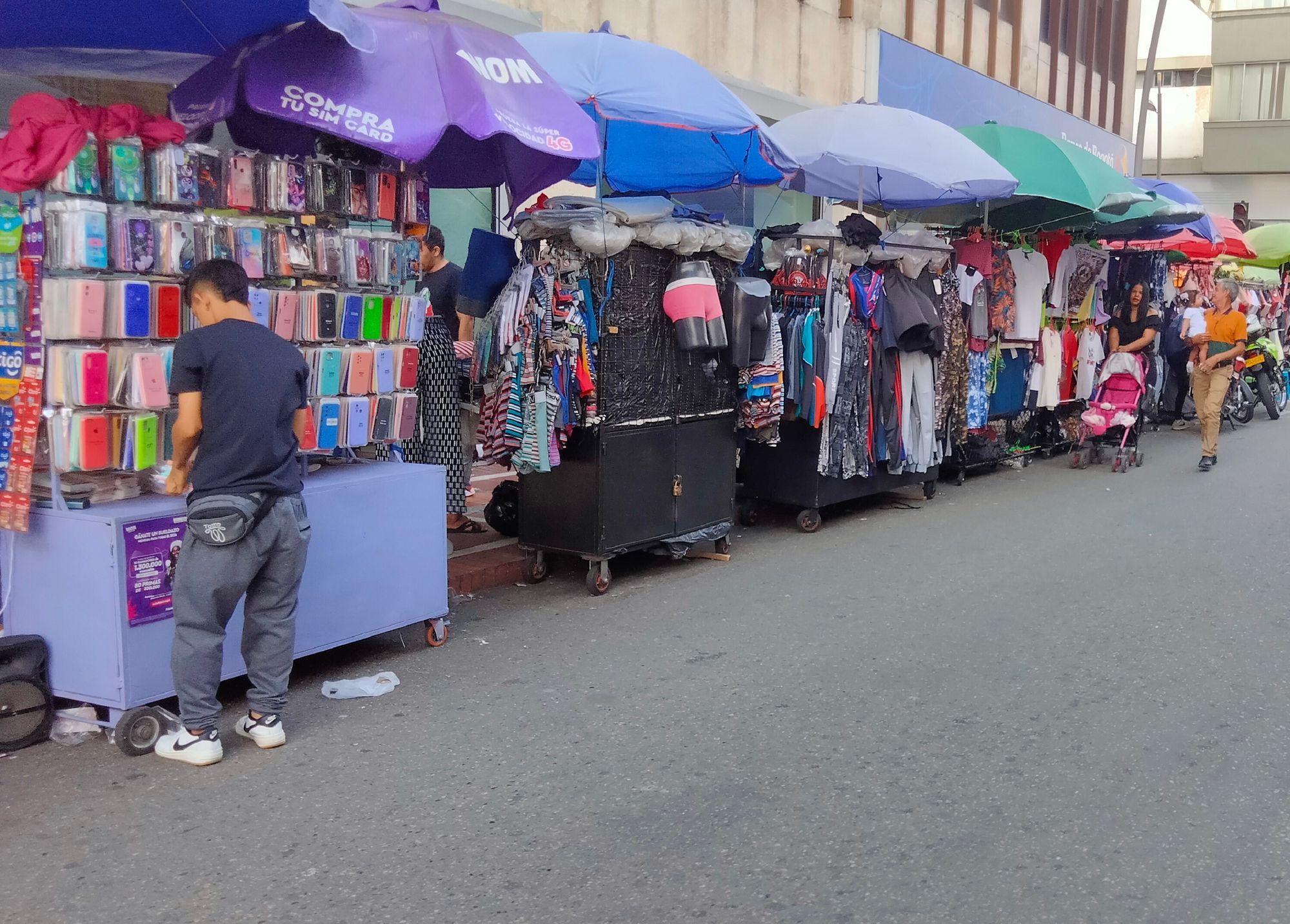 Disposiciones de cargue y descargue no son restricción sino organización