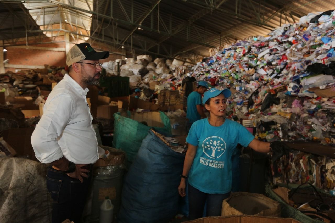 Avanza la gestión responsable de residuos sólidos en Bucaramanga