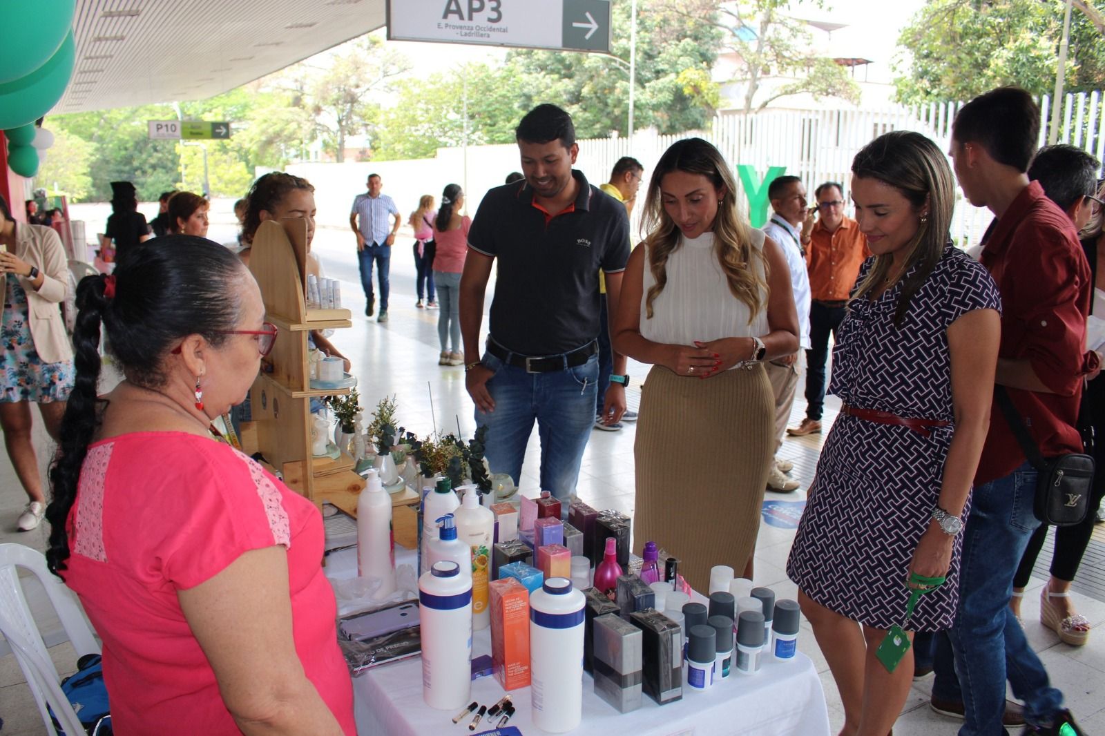Feria MetroEmprende 2024 celebra el Día de la Madre