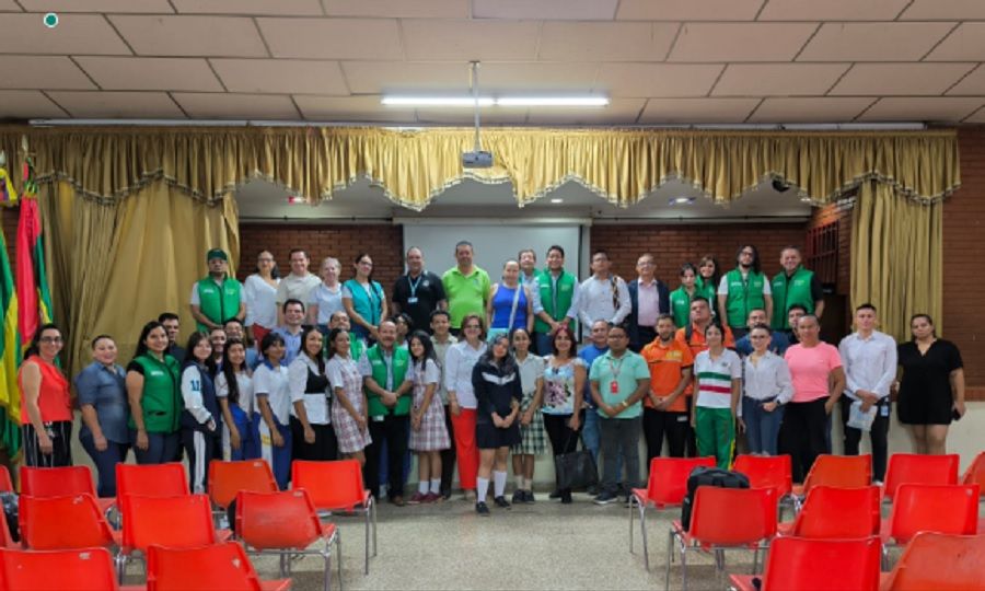 Estudiantes de Bucaramanga unidos para reducir residuos