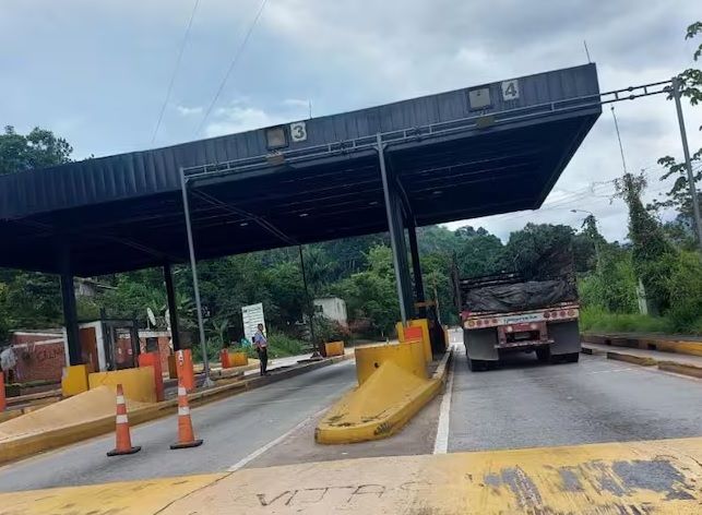 Reabrirán estaciones de peaje en vía a Rionegro