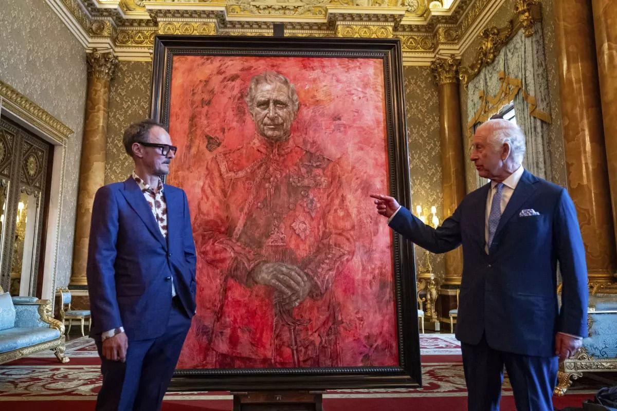 Revelan el primer retrato oficial del Rey Carlos lll de Inglaterra