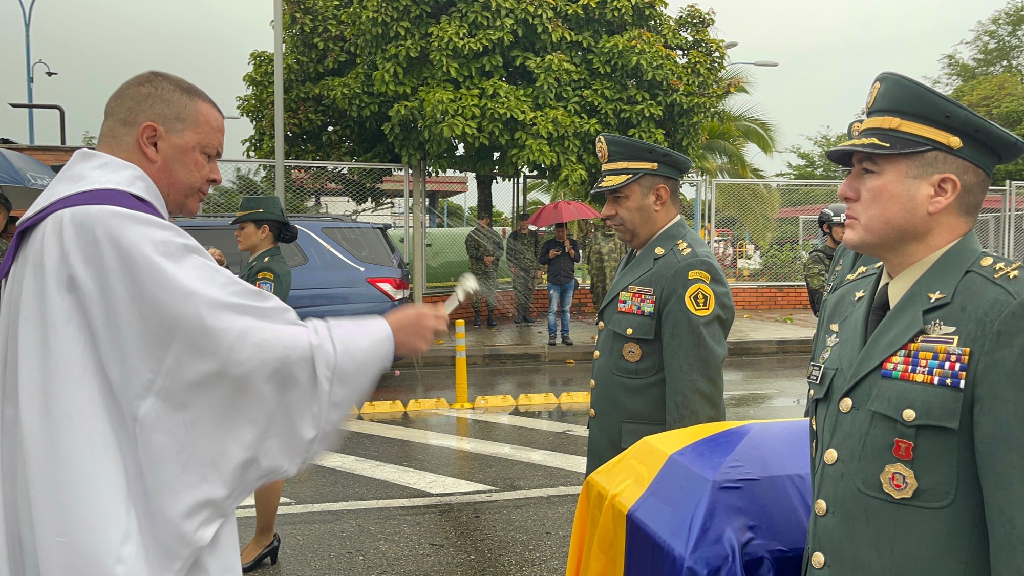 En la Quinta Brigada rindieron honores a fallecidos en accidente aéreo