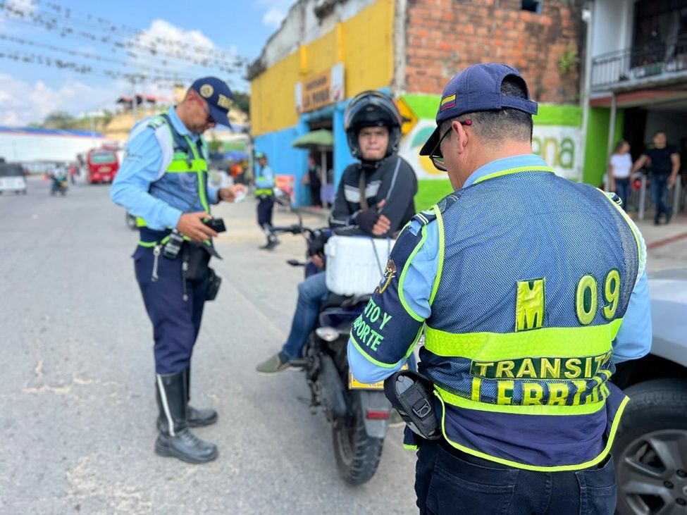 Lebrija recibió distinción por su compromiso con la seguridad vial