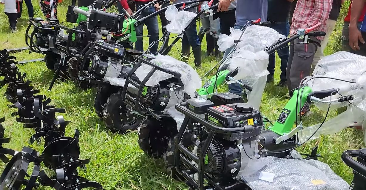 Campesinos de San Isidro reciben tecnología agrícola