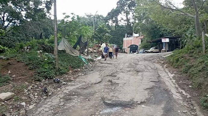 Alcalde de Floridablanca promete solución a problema vial en Vericute