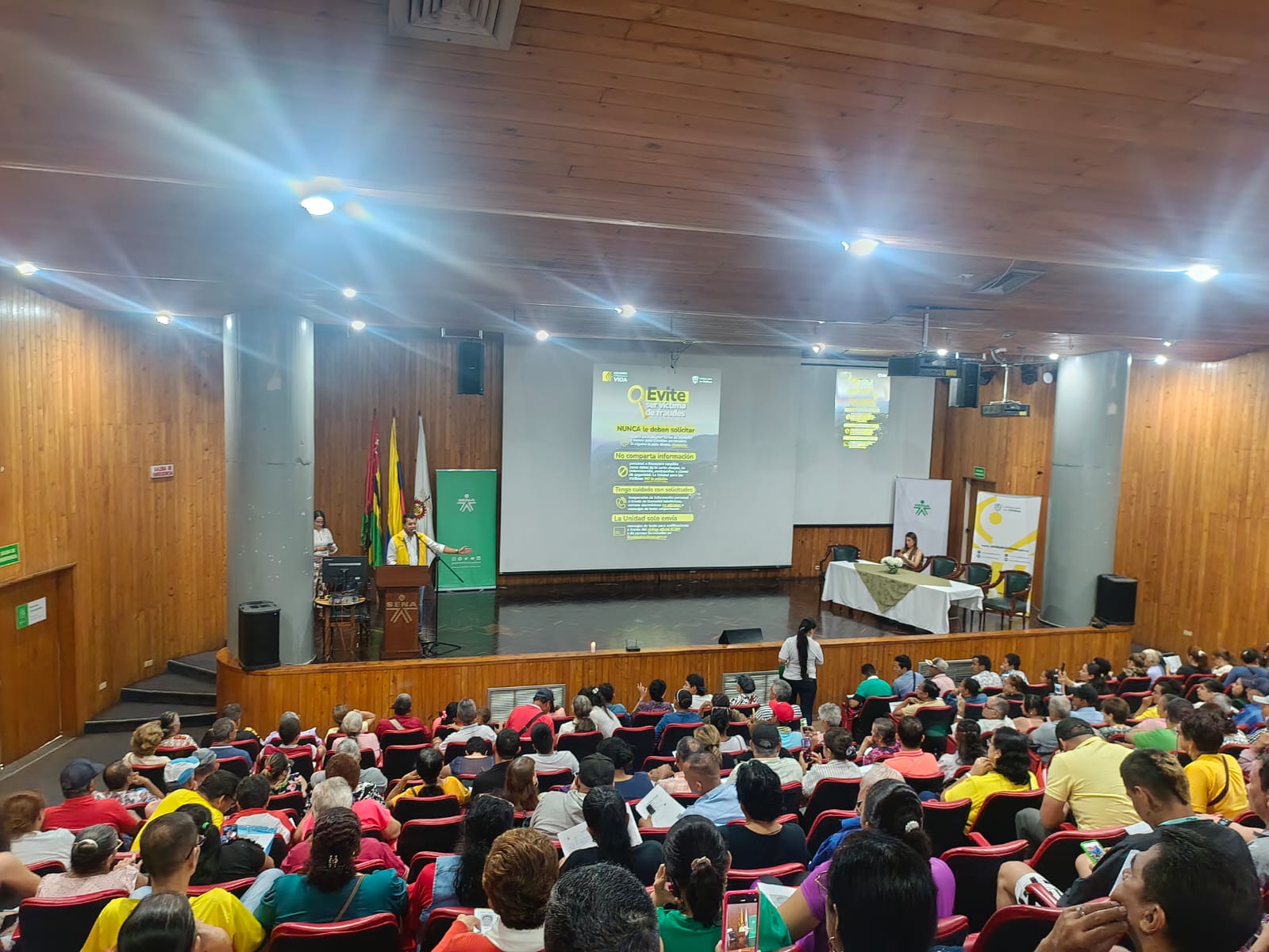 Unidad para las Víctimas entregó 307 cartas de indemnización en Santander