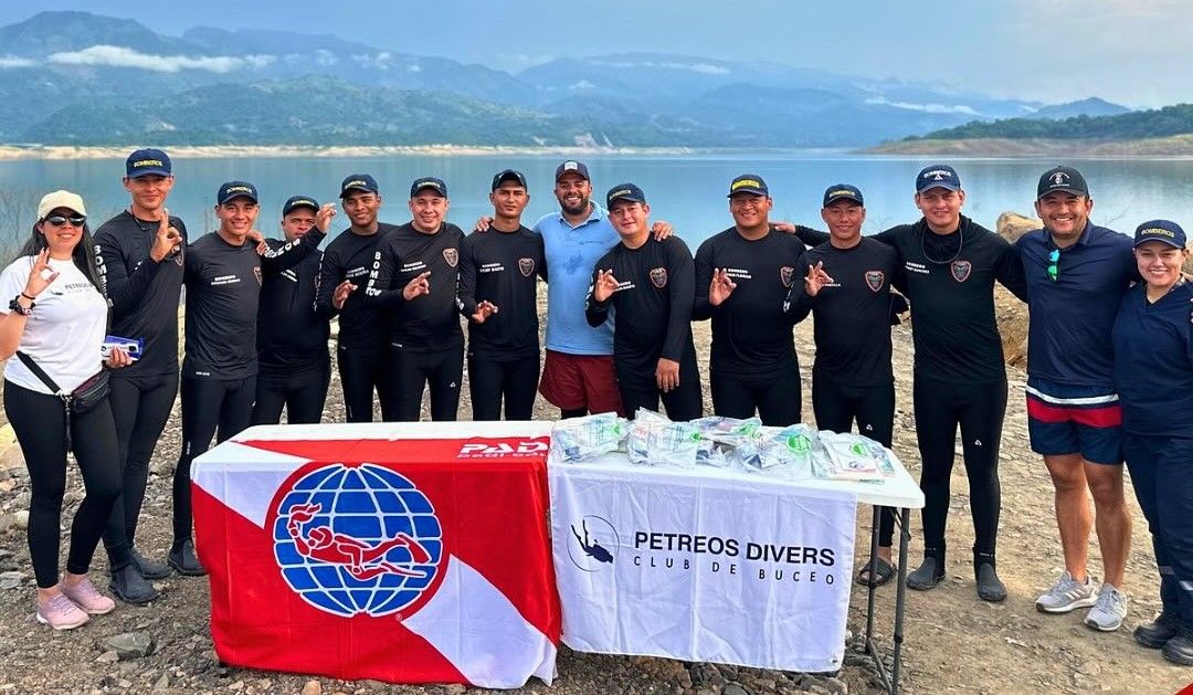 Acreditación a personal de Bomberos Voluntarios de Floridablanca